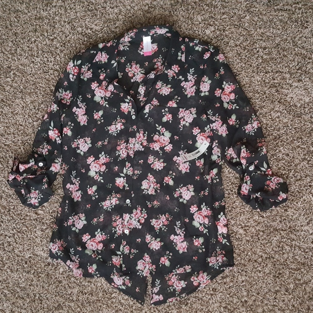 NWT Floral Button Down Blouse